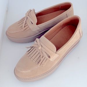 Fringes platform loafers size 8